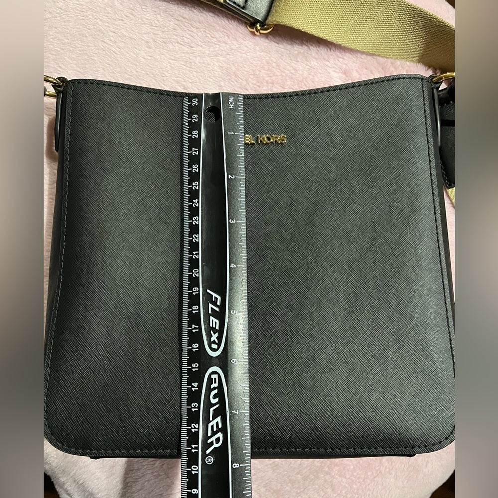 Michael Kors Black Crossbody Bag New - Picture 6 of 7